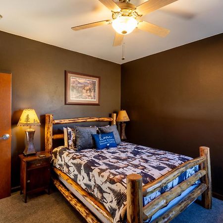 Bison Lodge - Lg Home - 2 Bedrooms - Less Than 5 Miles To Yellowstone North Entrance, Sleeps Up To 8 Gardiner Exterior foto