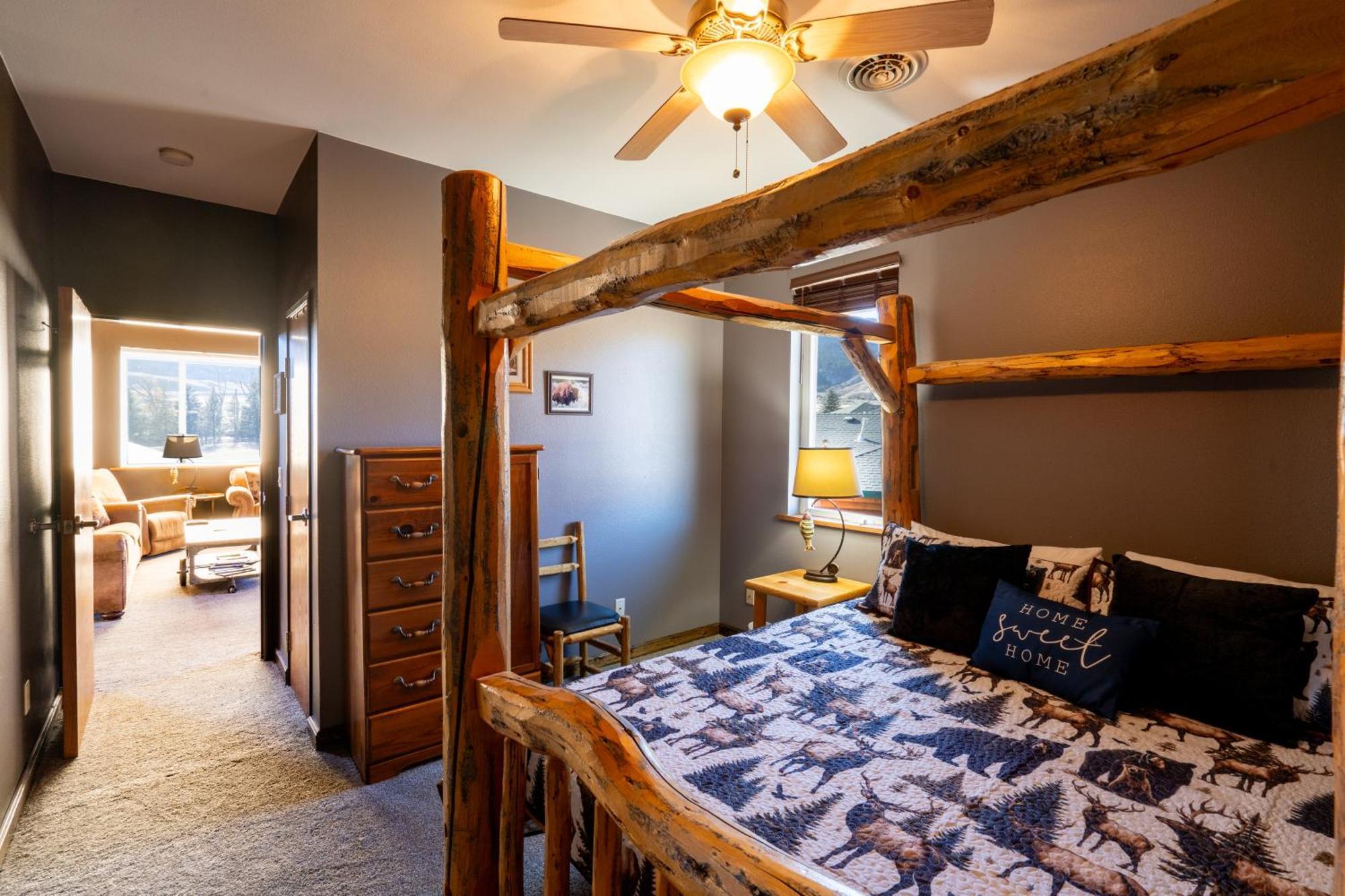 Bison Lodge - Lg Home - 2 Bedrooms - Less Than 5 Miles To Yellowstone North Entrance, Sleeps Up To 8 Gardiner Exterior foto